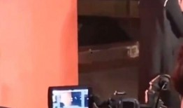 记者爆料耍大牌视频